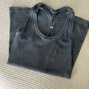 Lululemon raceback tank top. Size 4. Navy blue.